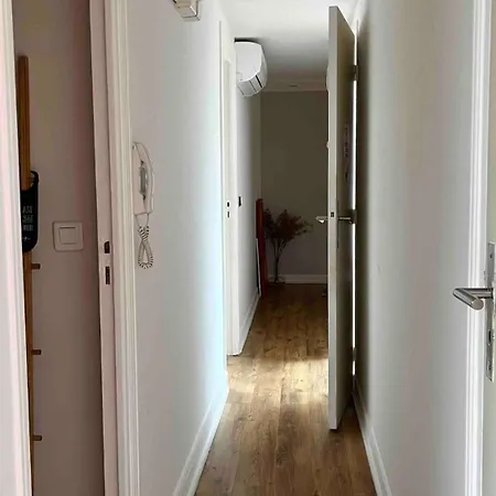 Large, Quiet, Familial Floor Duplex Parijs