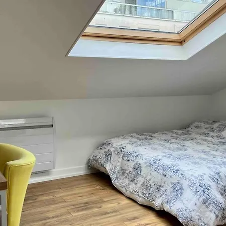 Large, Quiet, Familial Floor Duplex شقة *