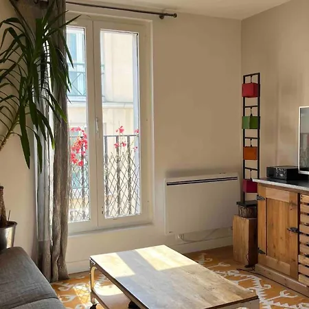 Large, Quiet, Familial Floor Duplex * باريس