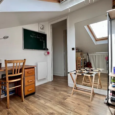 Large, Quiet, Familial Floor Duplex Apartment